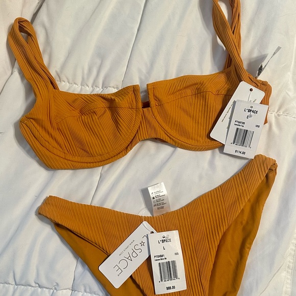 L*Space Camellia Bikini Top and Cabana Bottom (set) - Picture 2 of 4